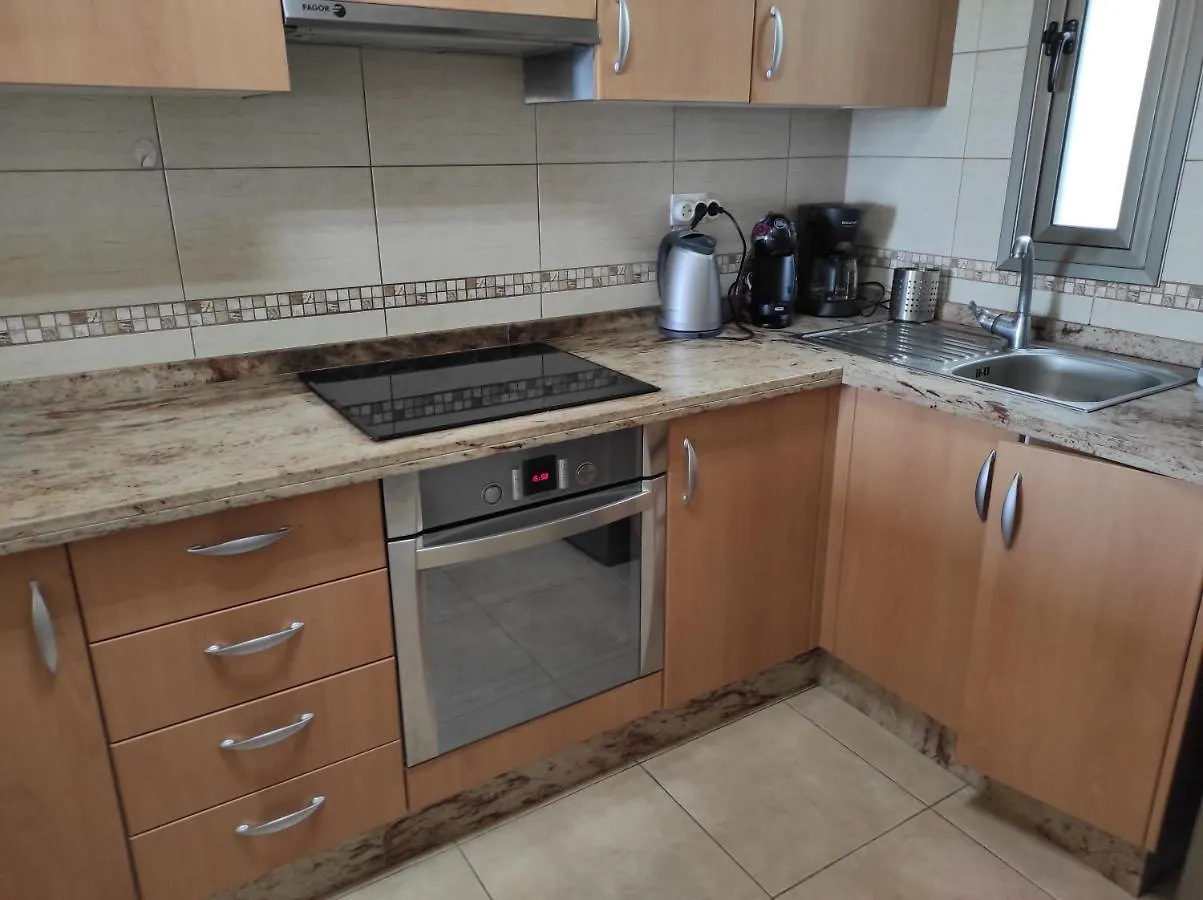 Apartamento Playa El Medano Con Terrazas, Vistas, Garaje Y Trastero, En La Gaviota, 36, Zona Wind Surf 0*, El Medano (Tenerife) Spain
